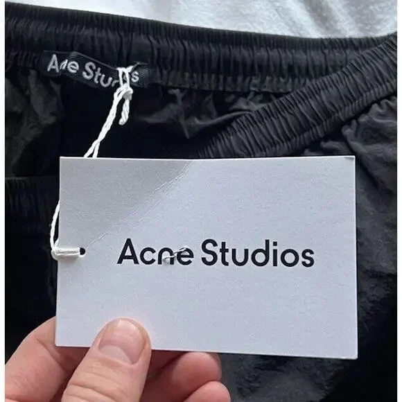 NWT Acne Studios FW24 Crinkle Nylon Regular Fit Trousers Men’s L Face Logo $350